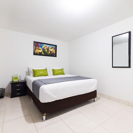 Ayenda 1045 Boutique Aeropuerto Hotell Bogotá Exteriör bild